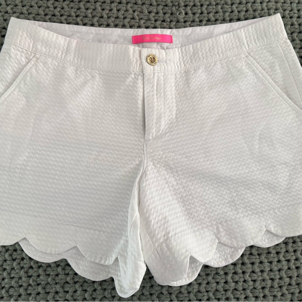 Lilly Pulitzer White Scalloped High Waist Shorts